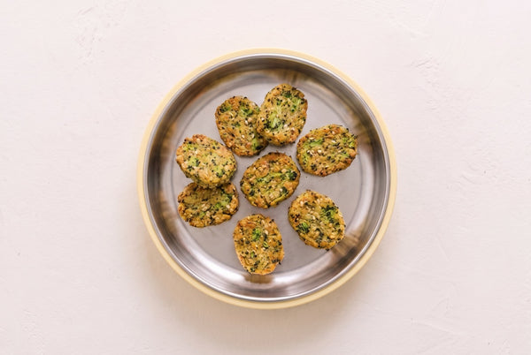 Brokkoli-Nuggets (vegan): grünes Fingerfood mit Brokkoli und Sesam ab 10 Monaten